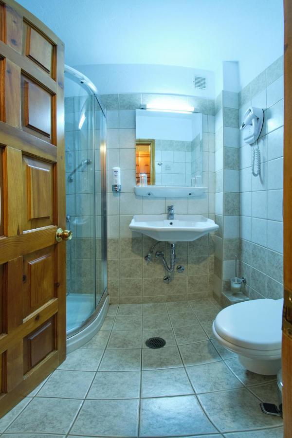 Hotel Victoria Мецово Екстериор снимка