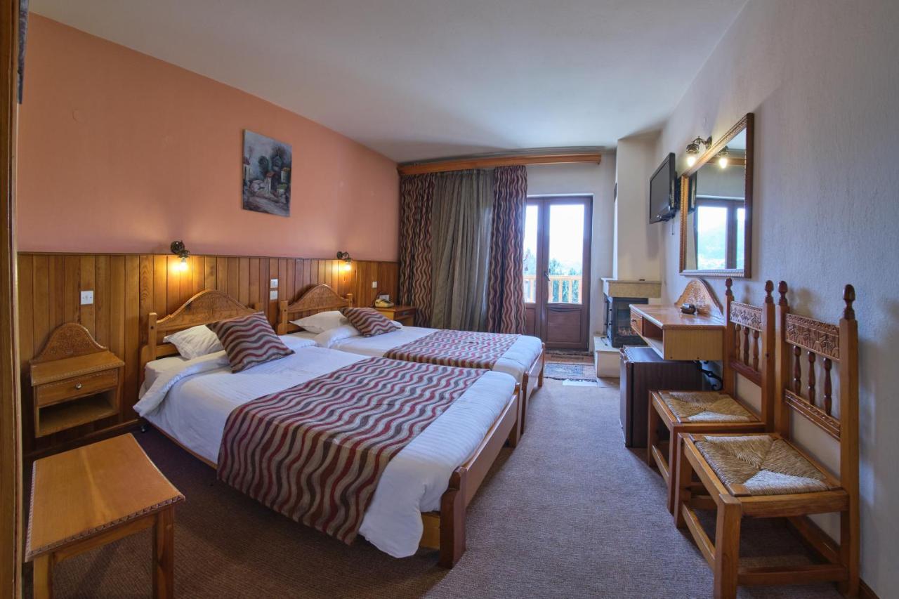 Hotel Victoria Мецово Екстериор снимка