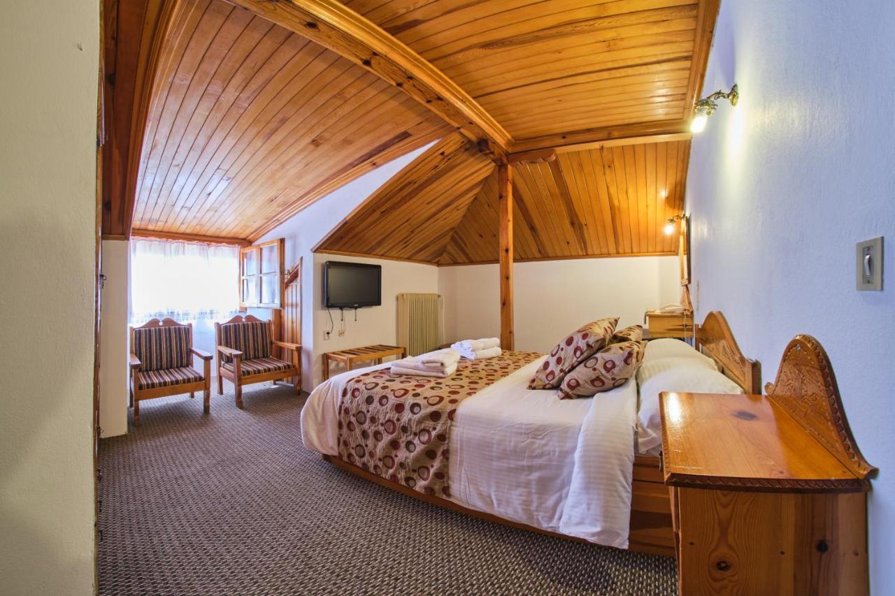 Hotel Victoria Мецово Екстериор снимка