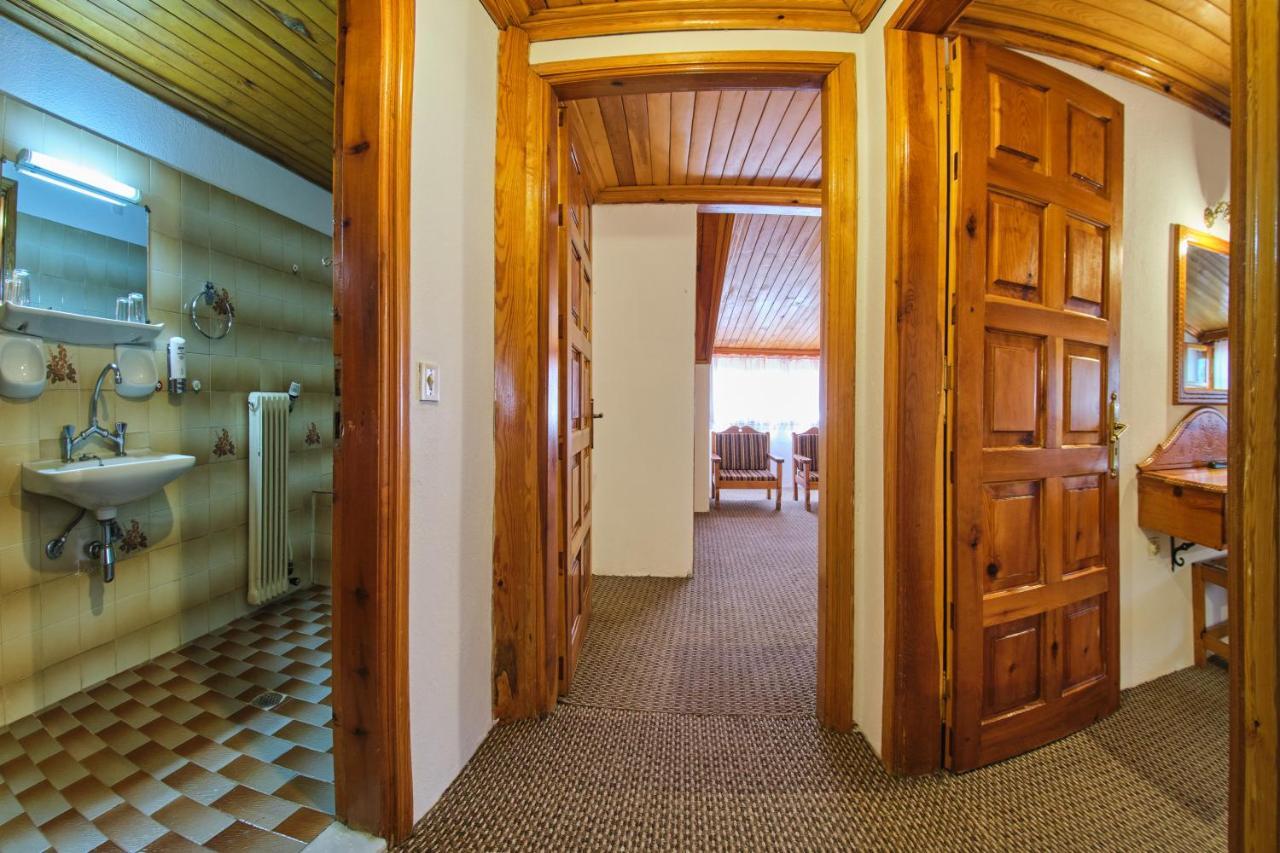 Hotel Victoria Мецово Екстериор снимка